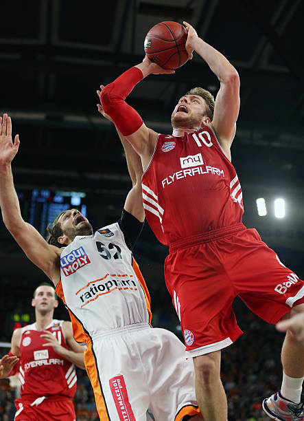 险的同时 险的同时